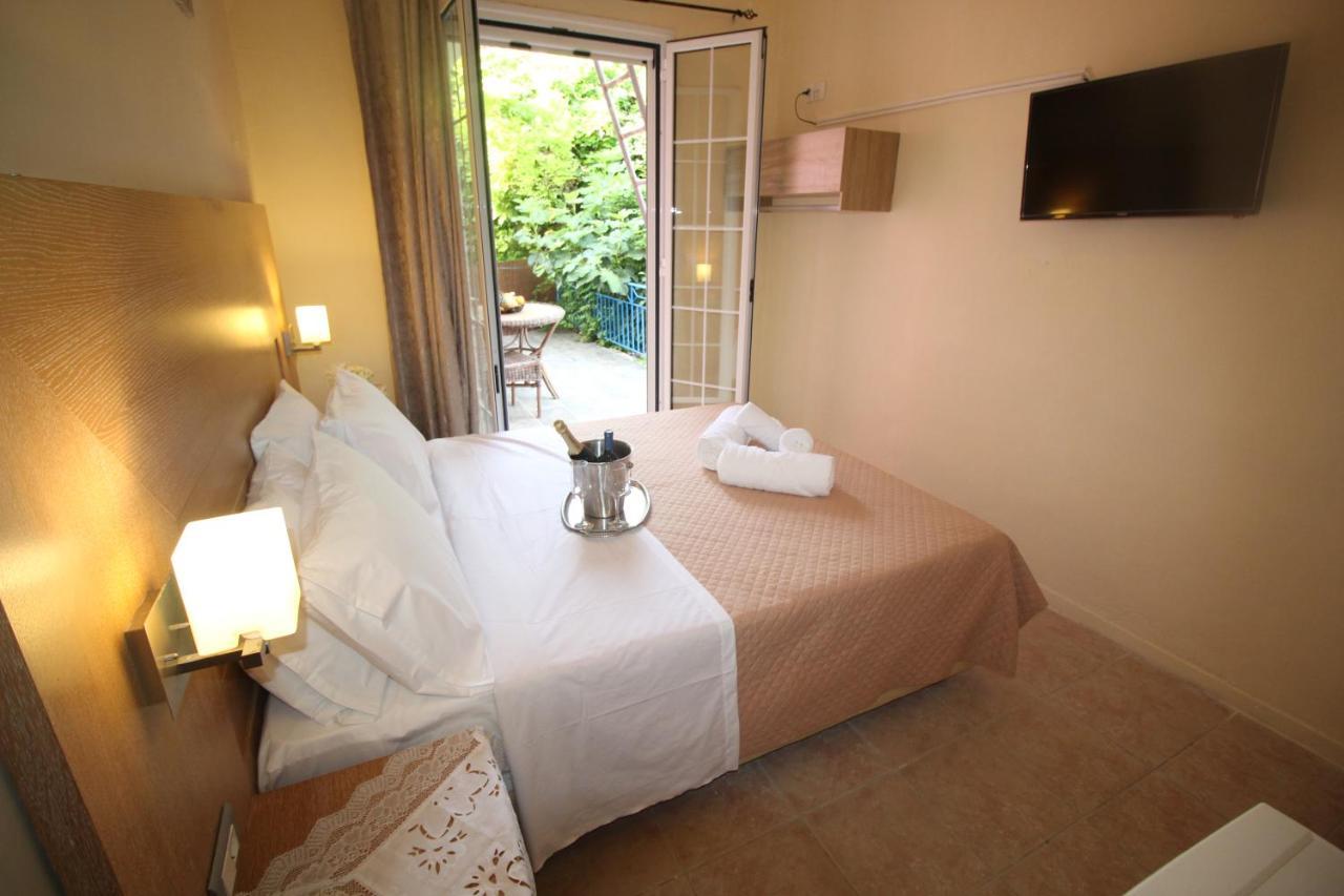 Bed and Breakfast Batis Breeze Perama  Exteriér fotografie